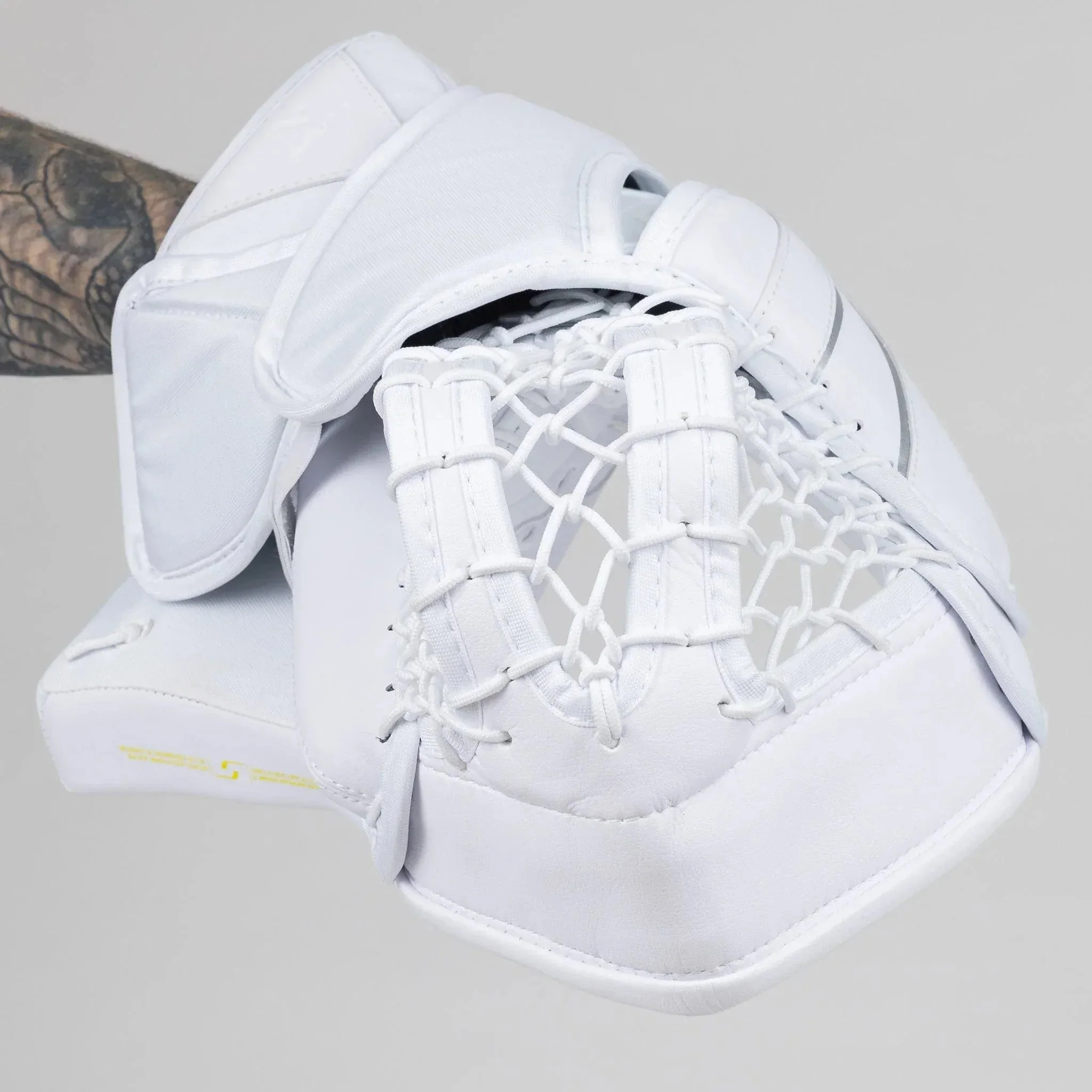 Bauer Supreme MVPro Senior Goalie Catcher - Image 12