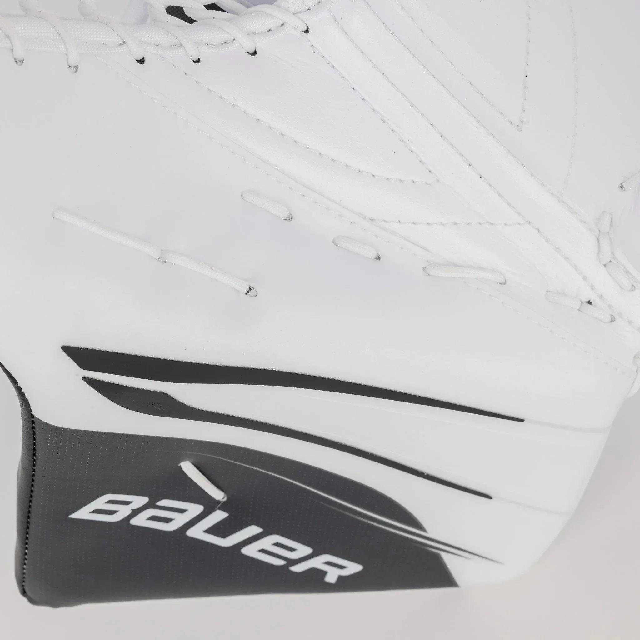 Bauer Vapor HyperLite2 Senior Goalie Catcher - Image 15
