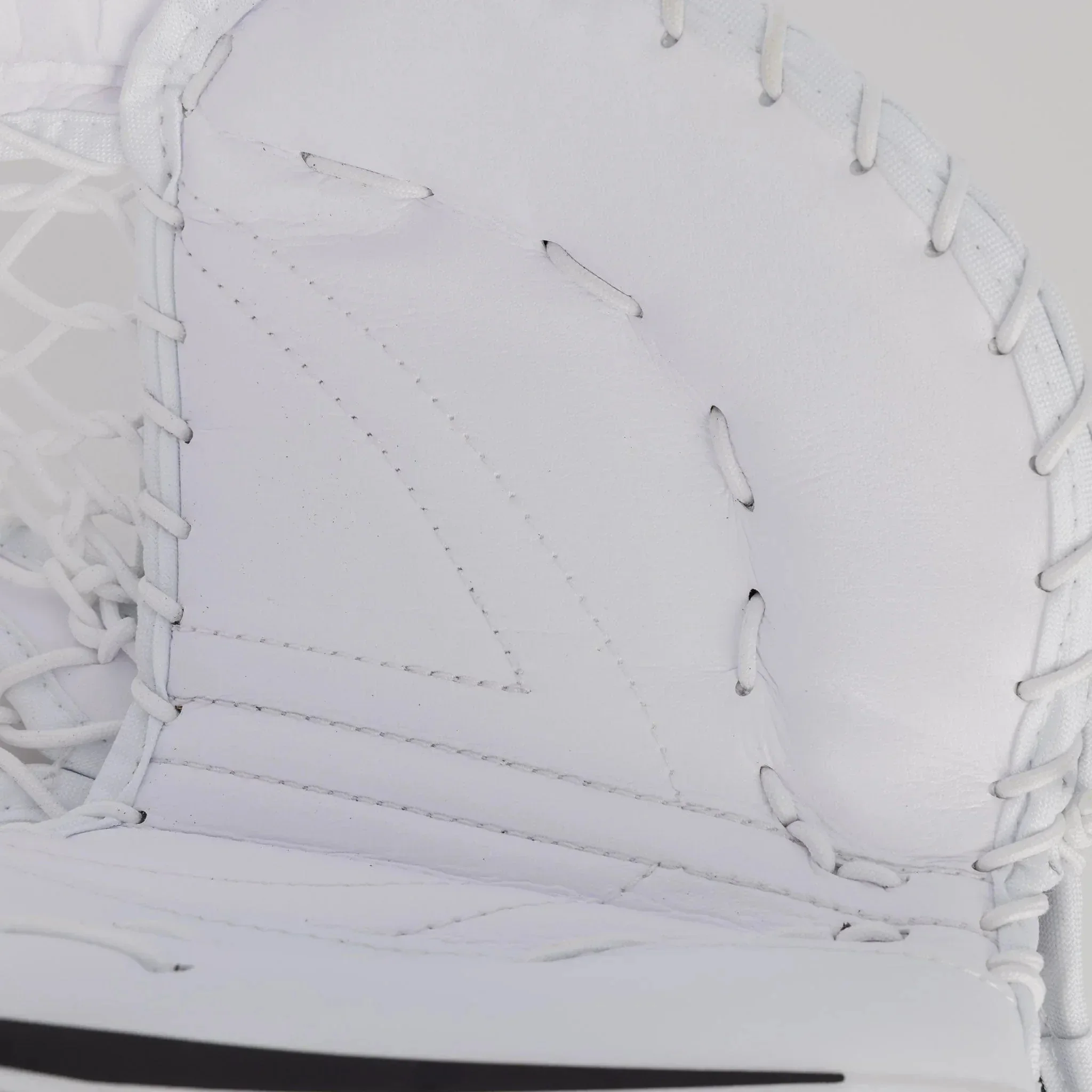 Bauer Vapor HyperLite2 Senior Goalie Catcher - Image 3