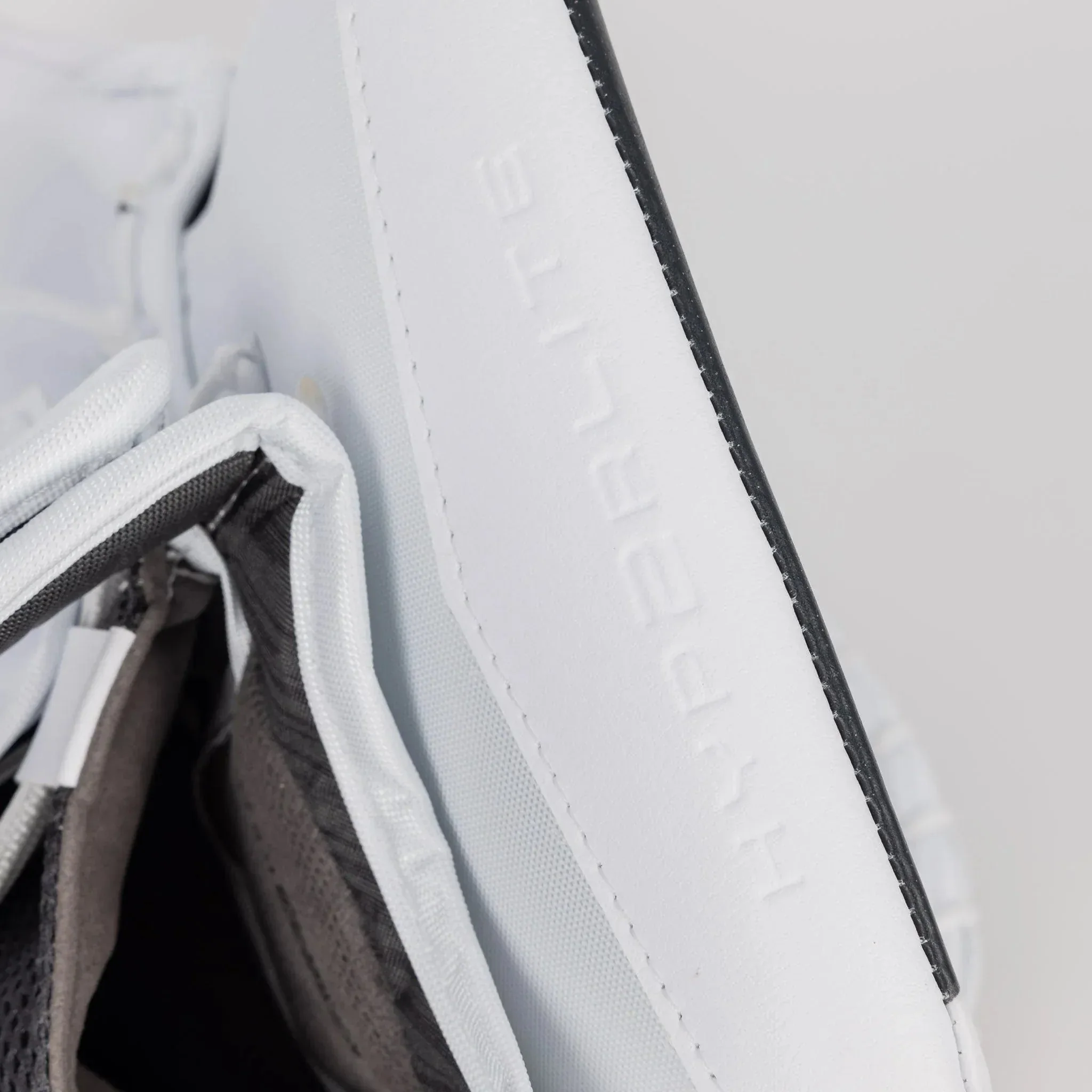 Bauer Vapor HyperLite2 Senior Goalie Catcher - Image 8