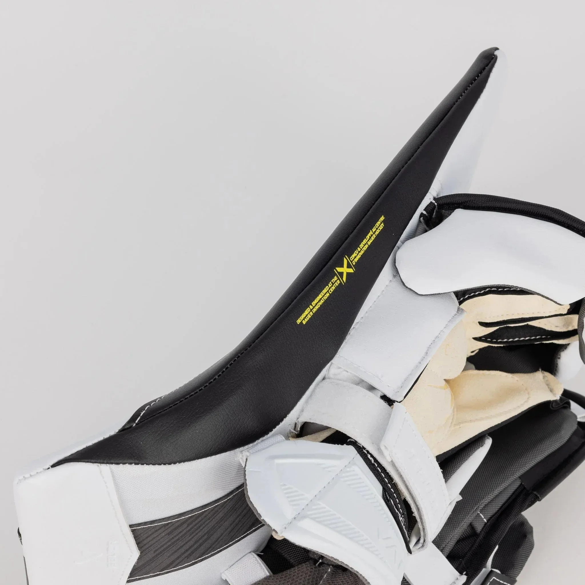 Bauer Vapor X5 Pro Intermediate Goalie Blocker - Image 23