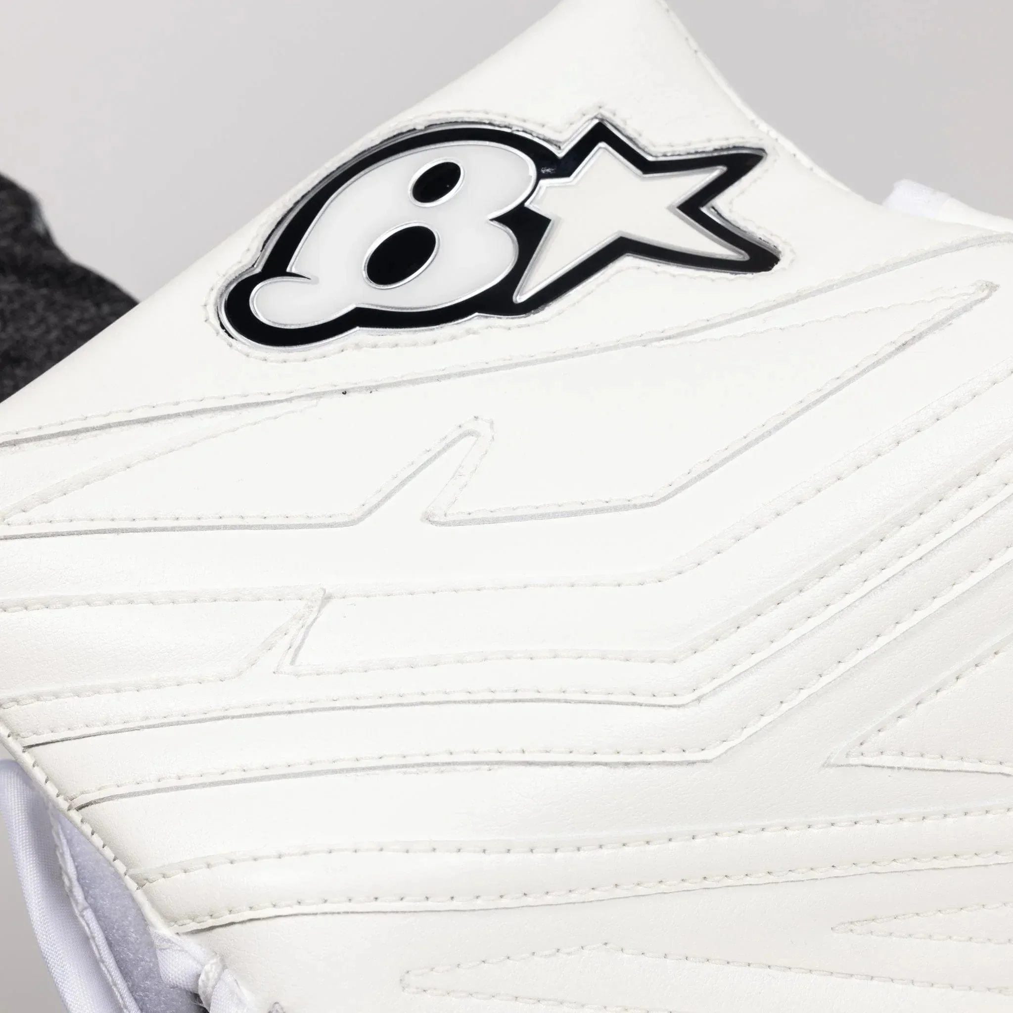 Brian's ICONIK Senior Goalie Catcher - Image 8