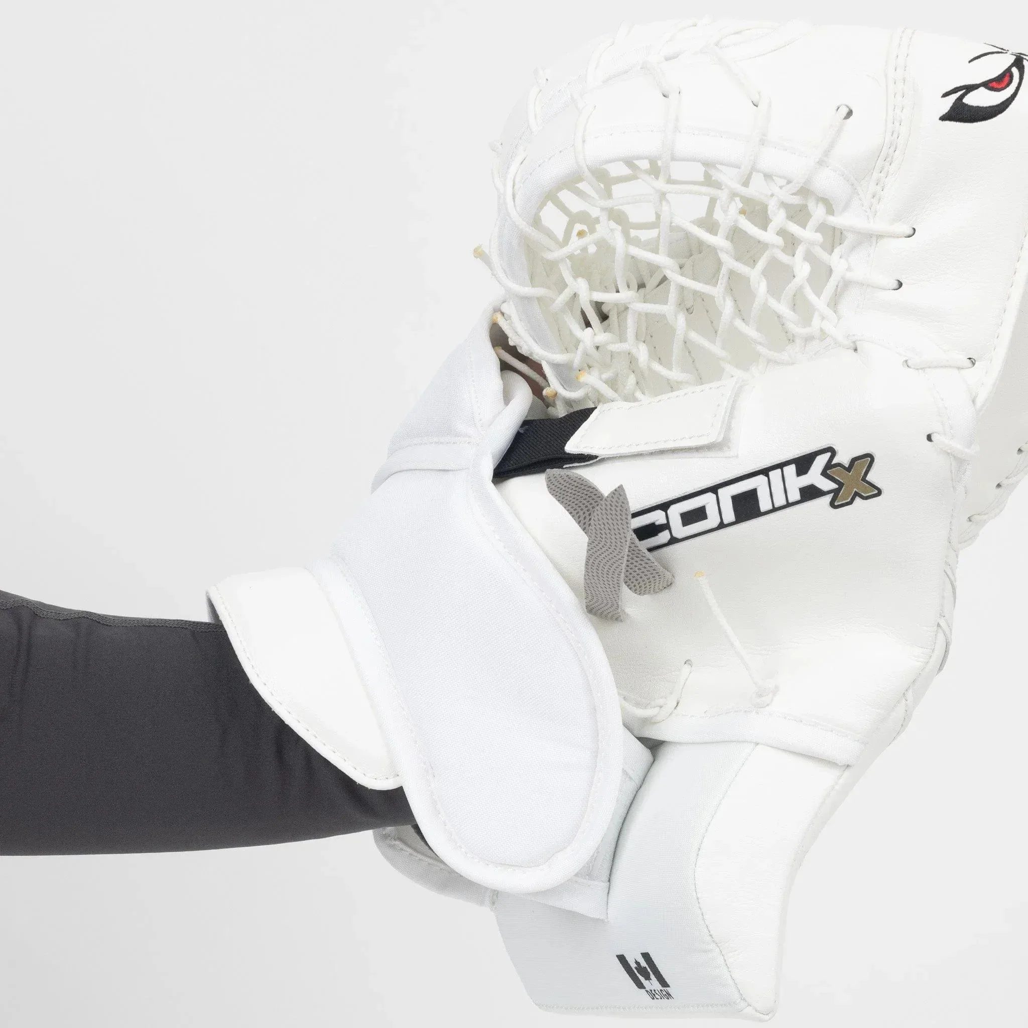 Brian's ICONIK X Intermediate Goalie Catcher - Image 10