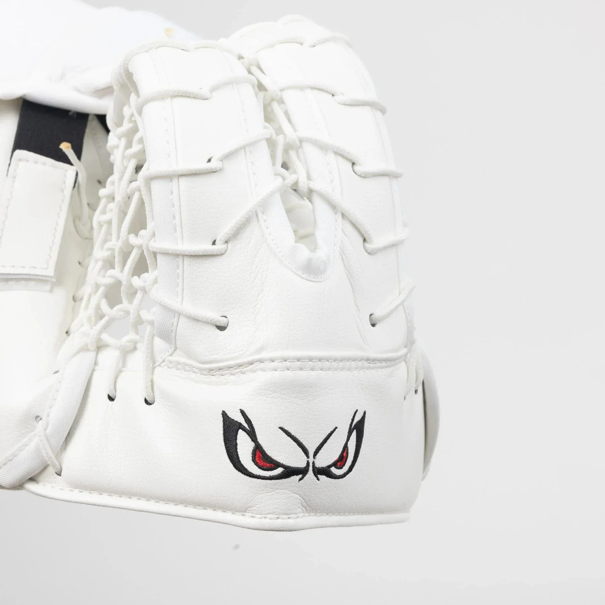 Brian's ICONIK X Intermediate Goalie Catcher - Image 17