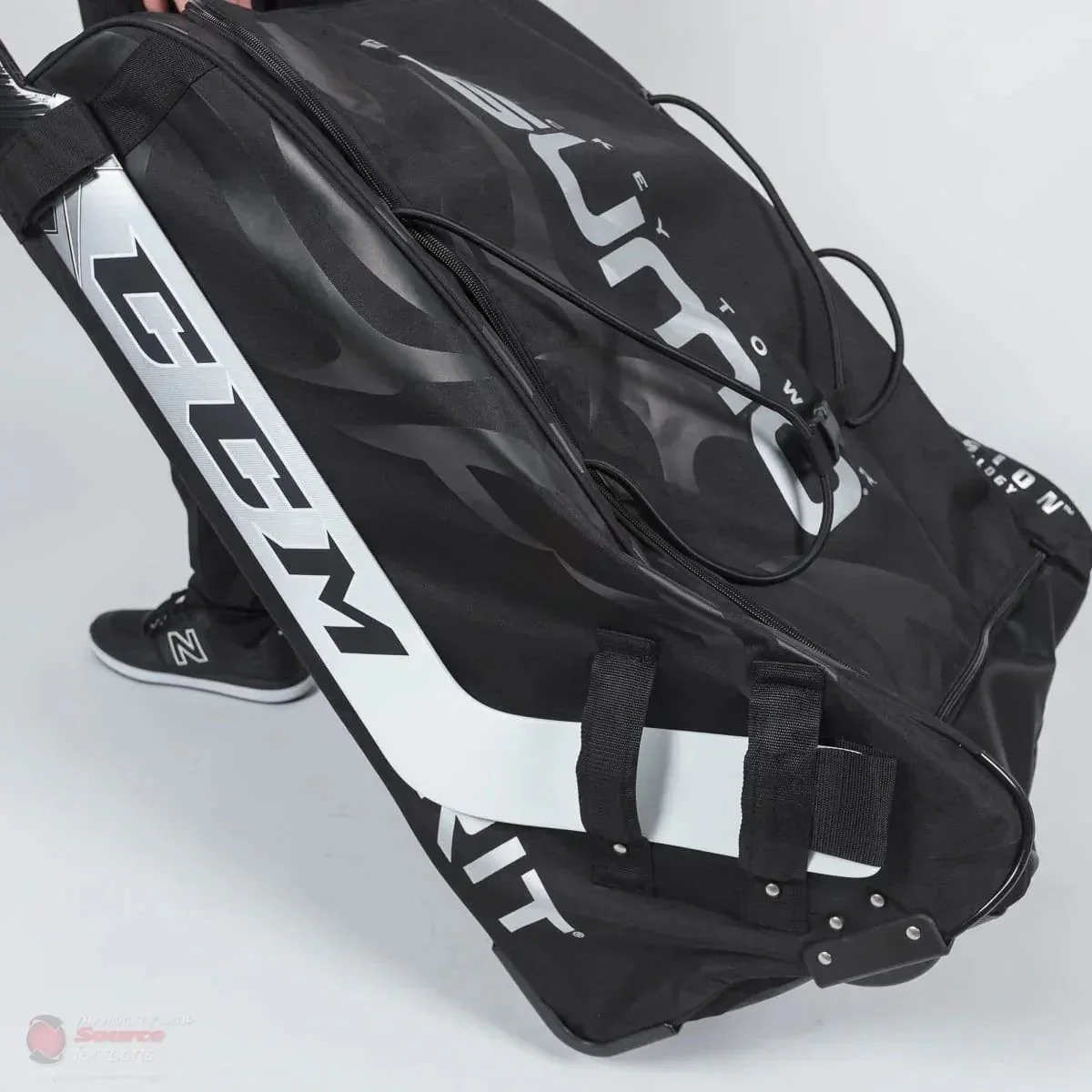 Grit GT4 Sumo Junior Tower Goalie Wheel Bag - Image 17