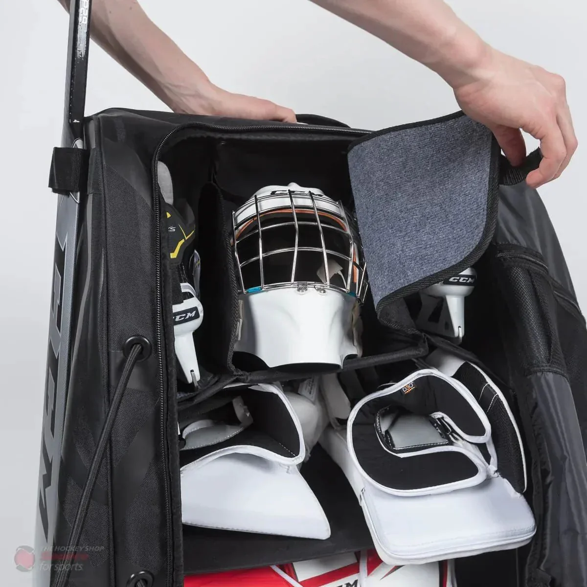 Grit GT4 Sumo Junior Tower Goalie Wheel Bag - Image 18