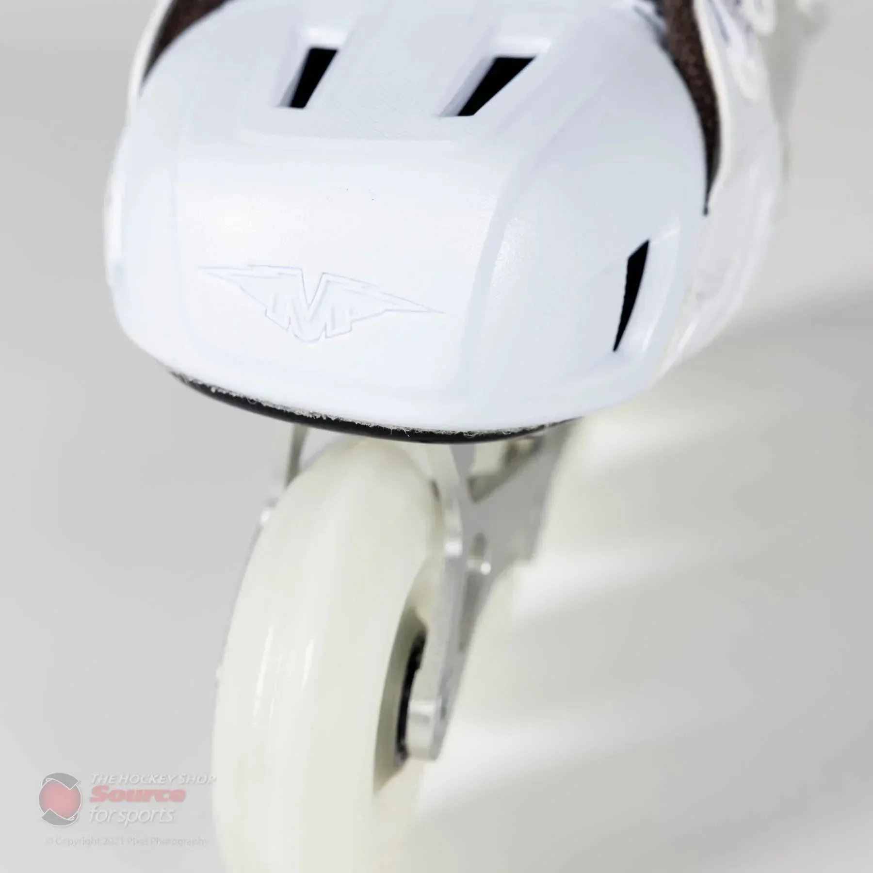 Mission Inhaler WM01 Senior Roller Hockey Skates - Image 16