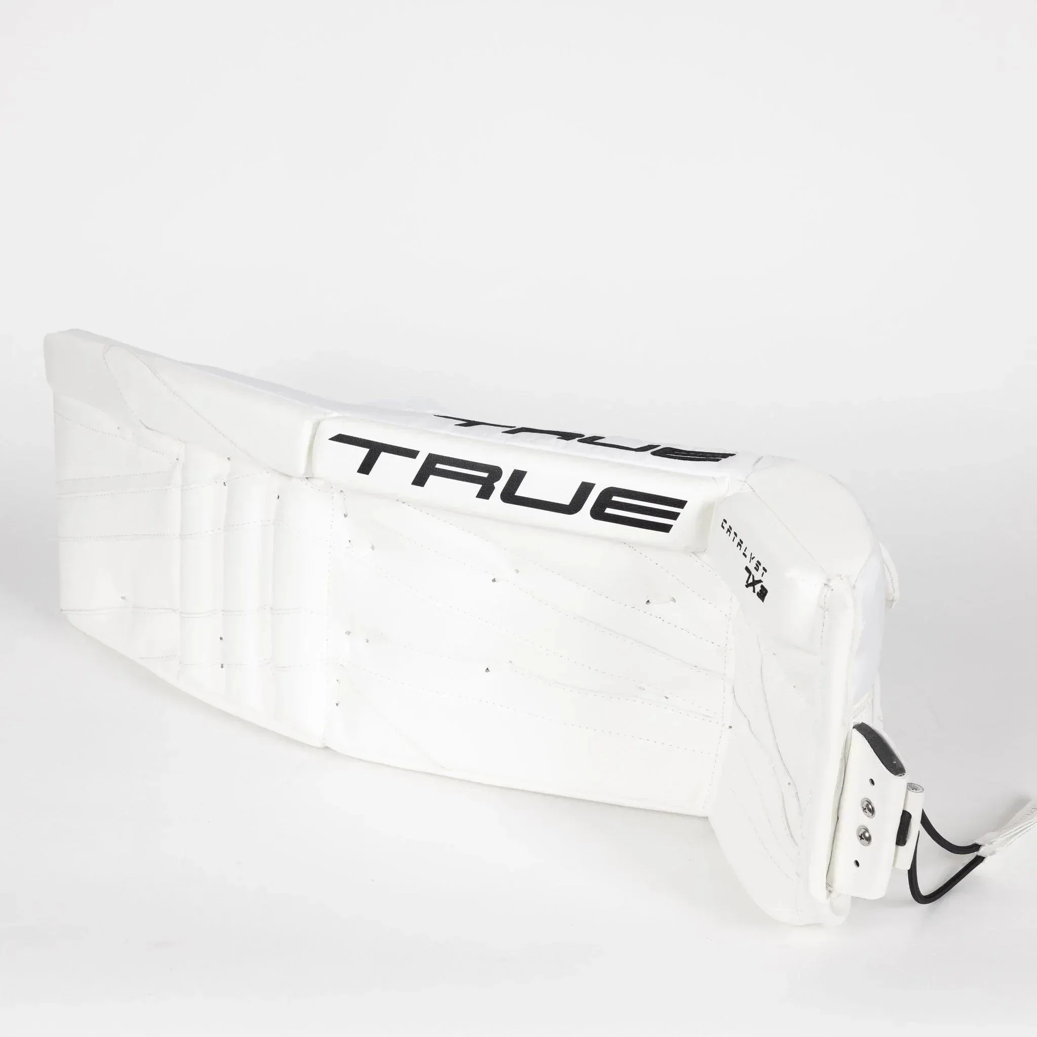 TRUE Catalyst 7X3 Intermediate Goalie Leg Pads - Image 13