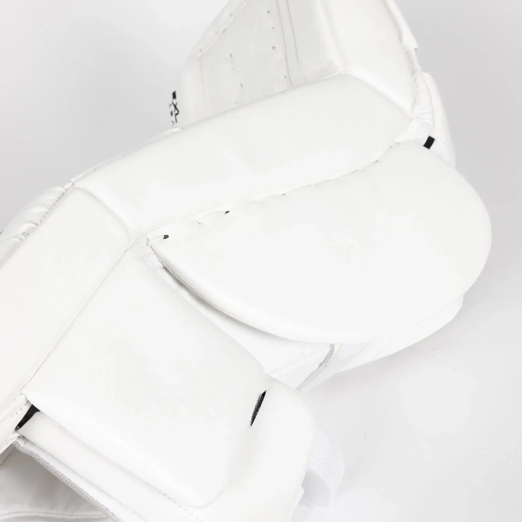 TRUE Catalyst 7X3 Intermediate Goalie Leg Pads - Image 15