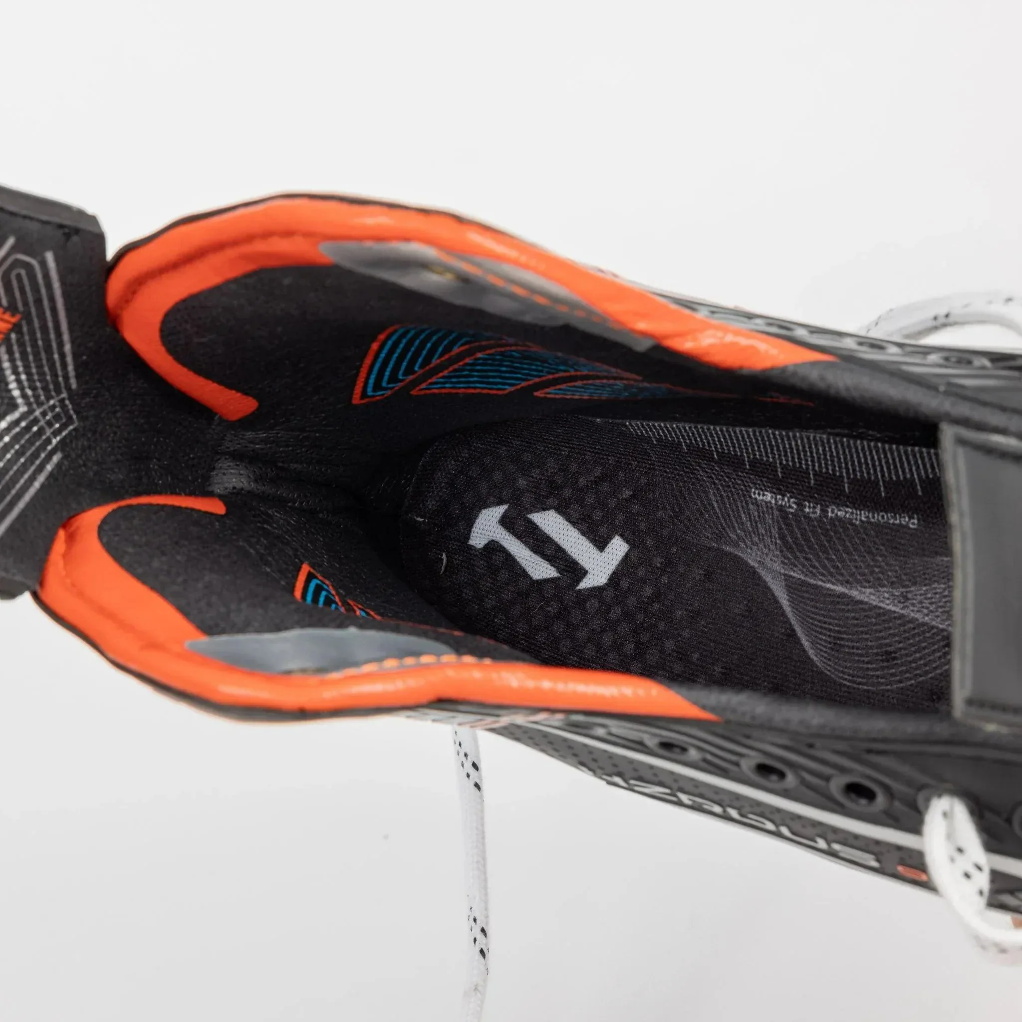 True HZRDUS 9X Intermediate Hockey Skates - Image 3