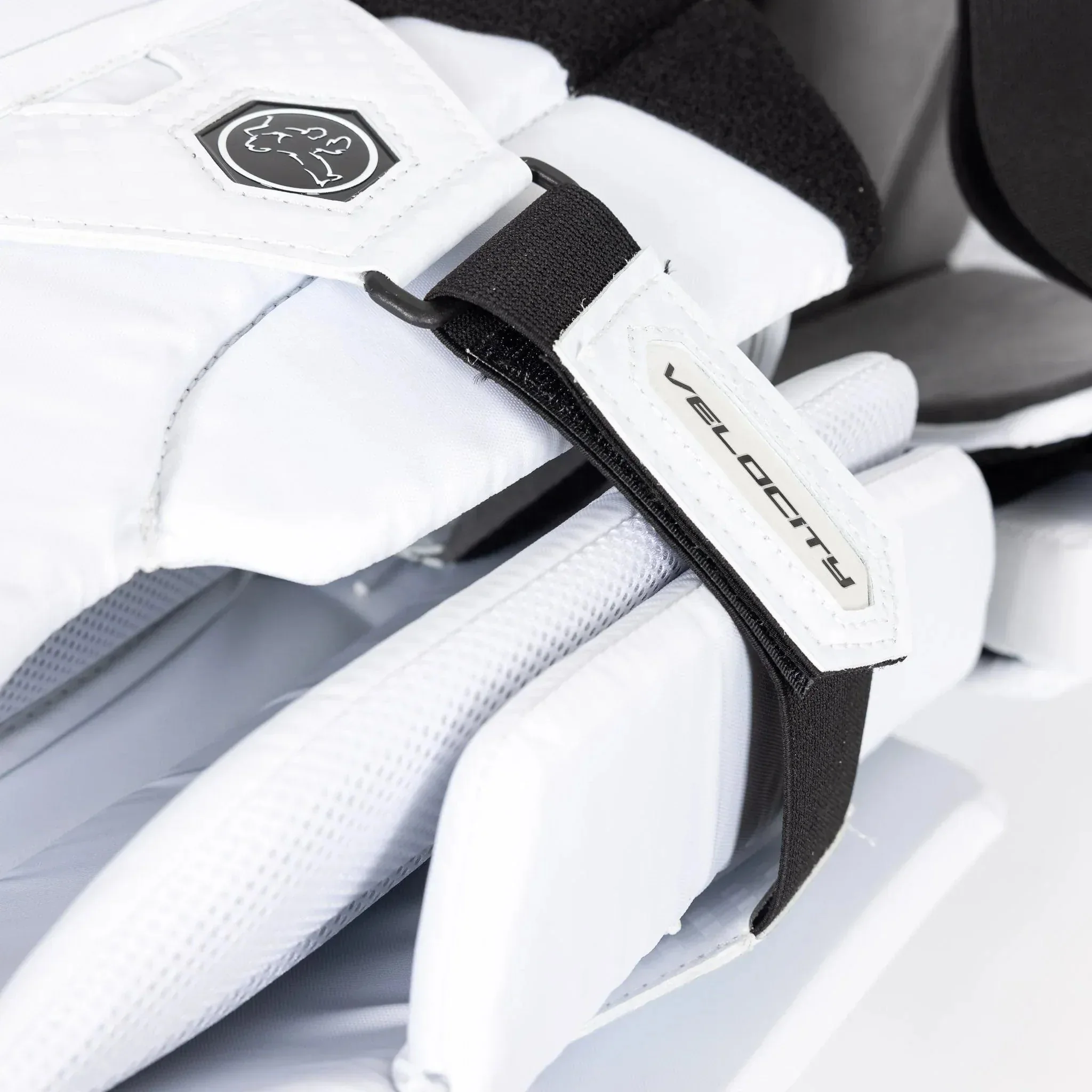 Vaughn Velocity V10 Pro Senior Goalie Leg Pads - Image 19
