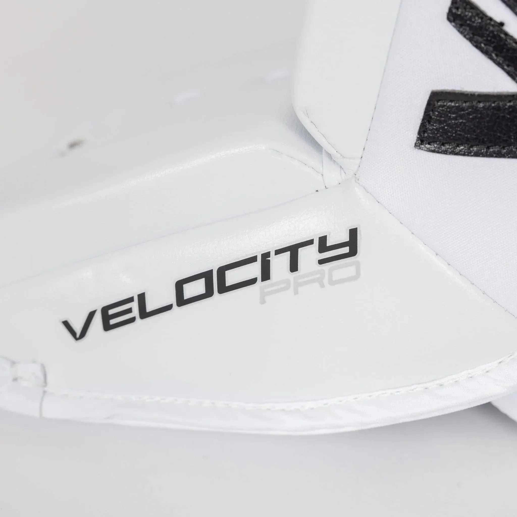 Vaughn Velocity V10 Pro Senior Goalie Leg Pads - Image 7